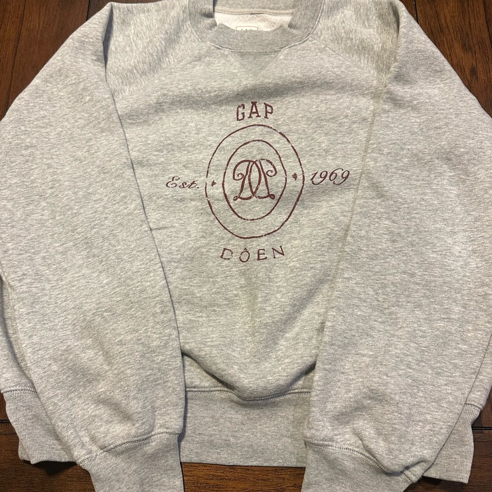 GAP Doen Sweatshirt